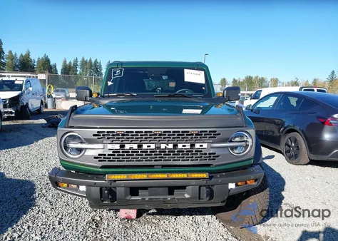 2022 Ford Bronco Badlands z USA, uszkodzony, nr VIN 1FMEE5DP1NLB37395